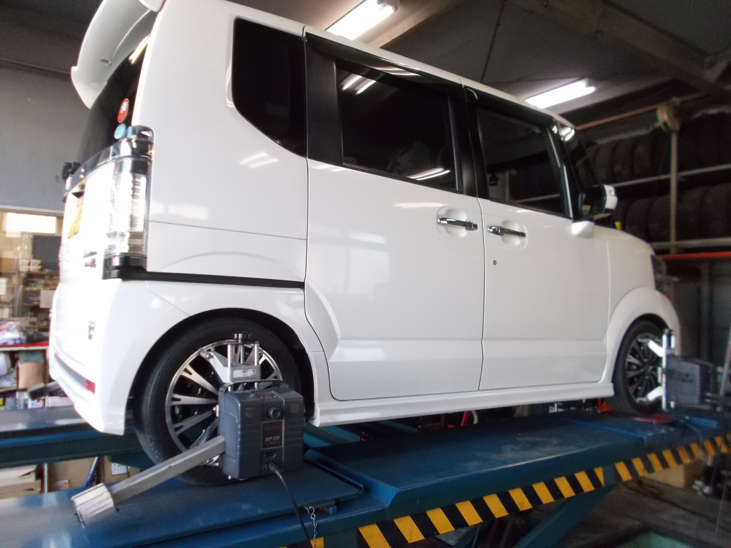 N-BOXカスタム テイン製車高調「STREET BASIS Z」装着＆アライメント