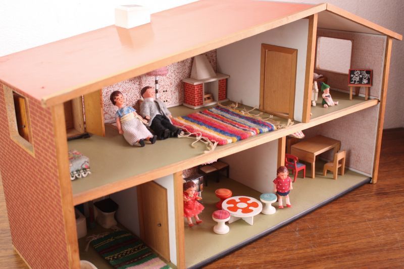 北欧アンティーク ドールハウス/Denmark（家具付き） -ミニチュア家具