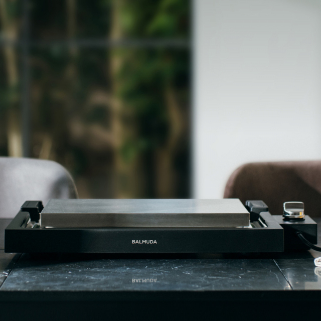 BALMUDA(バルミューダ)The Plate Pro ブラック[K10A-BK/JP] [CONCENT