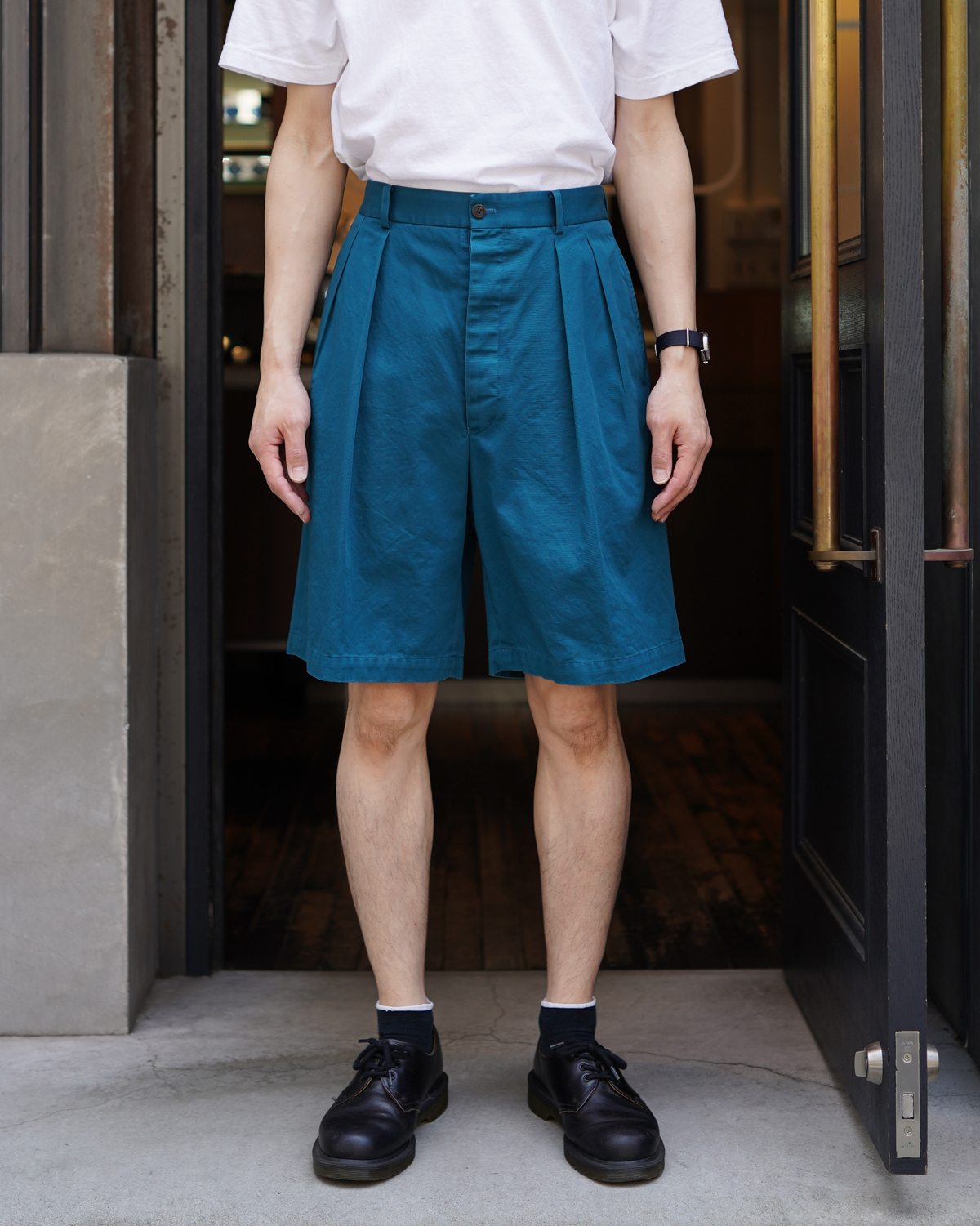 NEAT｜NEAT Chino Shorts - Blue Green｜PRODUCT｜Continuer Inc