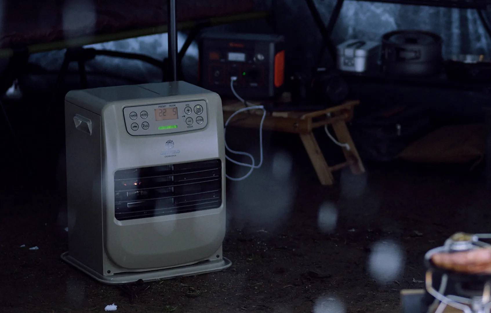 CORONA OUTFIELD特設ページ|ポータブル電源対応 石油ファンヒーター FH