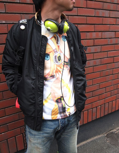 リン・レン・アペンドフルグラフィックTシャツ [鏡音リン・レン