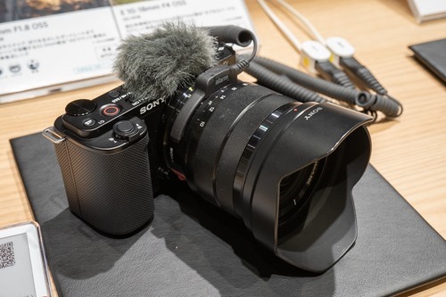 実機ぷちレビュー＞レンズ交換式VLOGCAM「ZV-E10」、見てきた。 | 店長