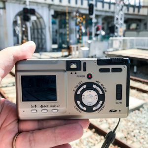 実写レビュー付き】古いデジタルカメラを楽しむ【コンタックスTVS