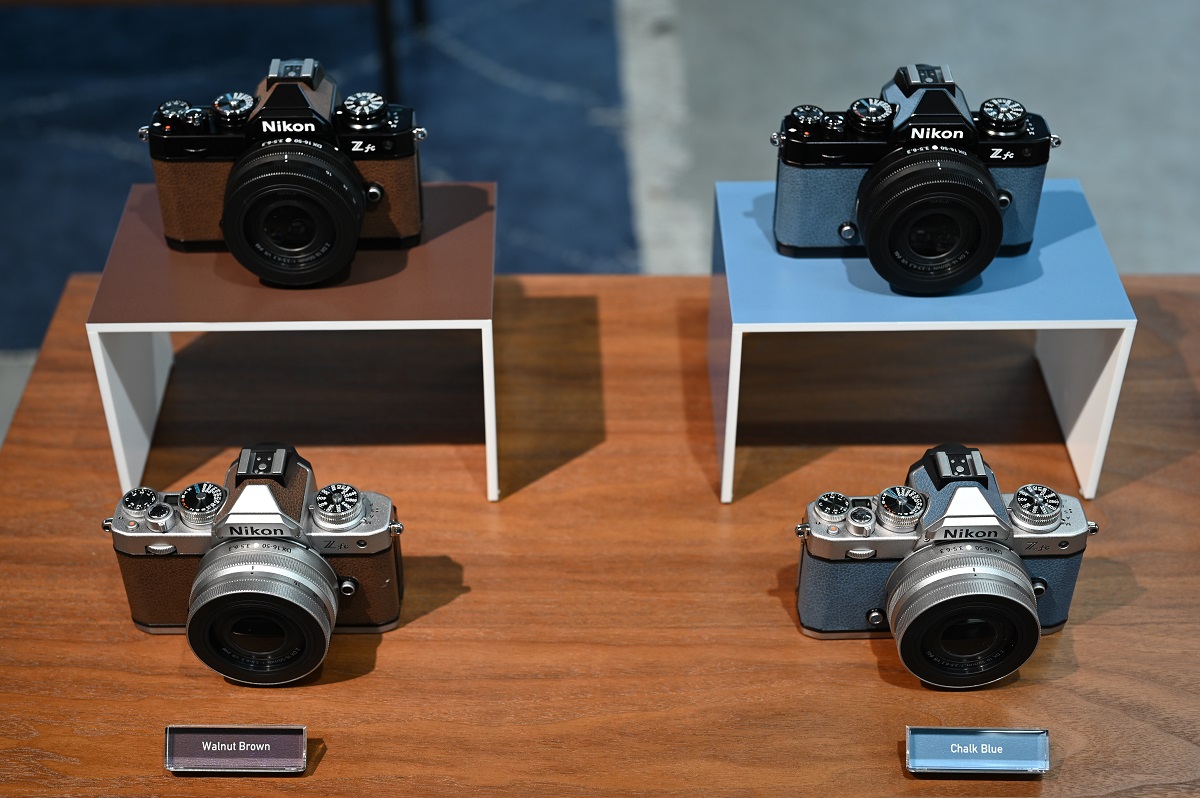 Z fc ブラック 発売決定！！【ニコンプラザ大阪で実機を見てきました】