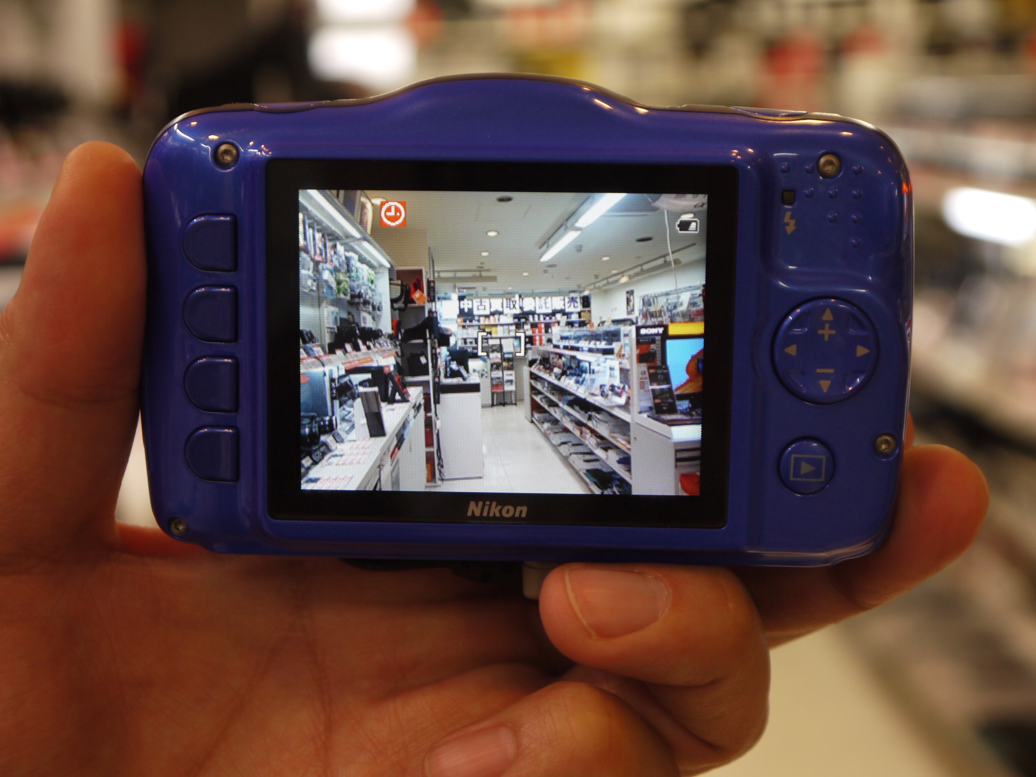 適度に大きいから使いやすいのです ニコン COOLPIX S32｜カメラ買取