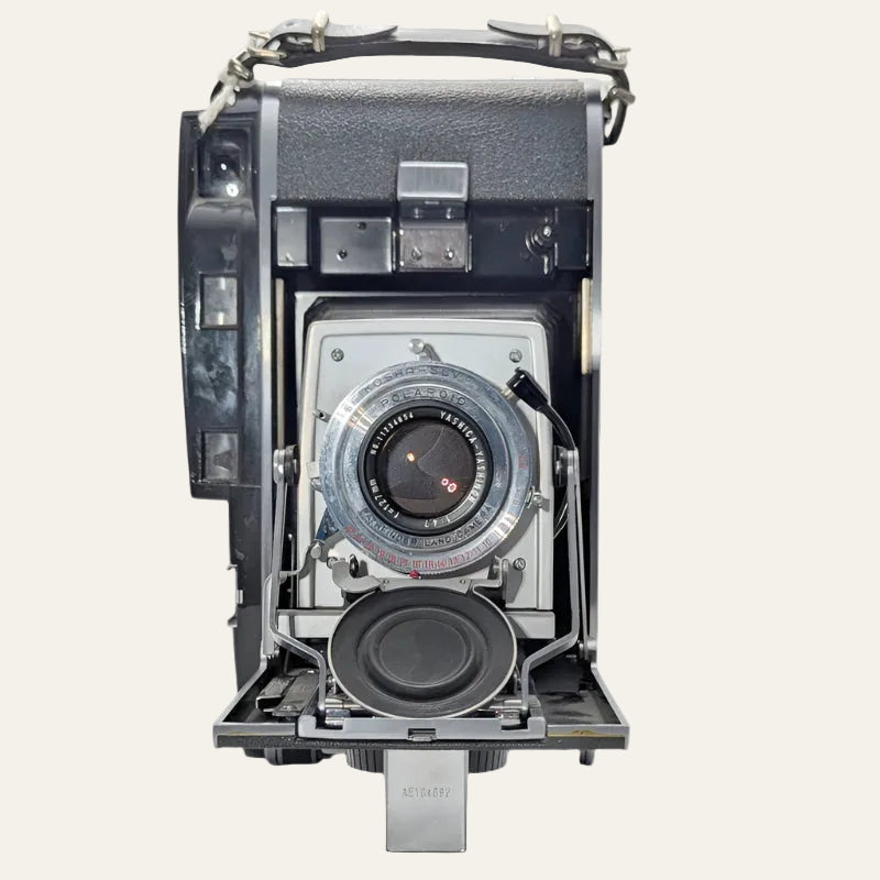 Polaroid 120 Pathfinder Land Camera / Yashica-Yashinon 127mm f/4.7