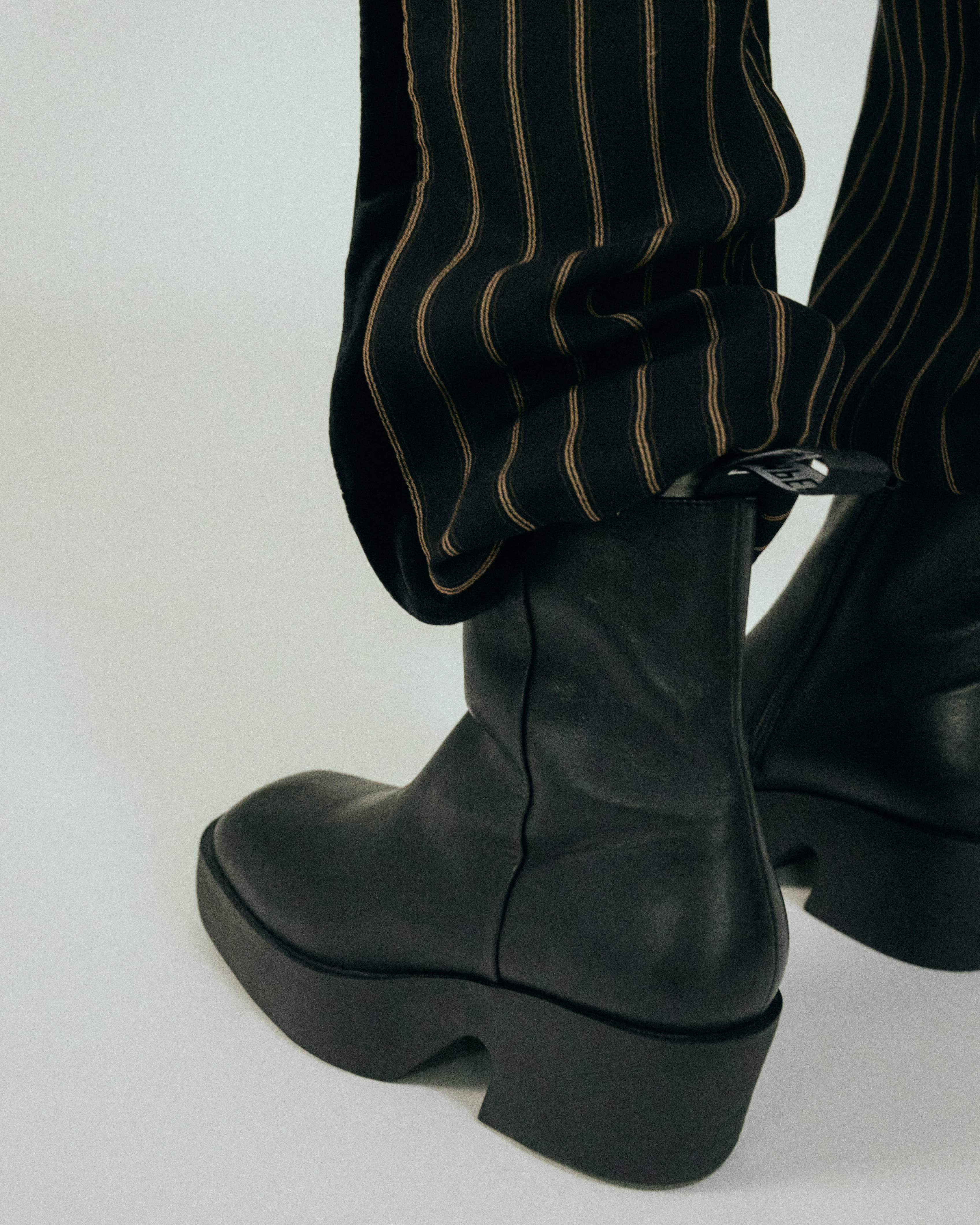 BILLIE | LOOKBOOK | Camper（カンペール）日本公式サイト