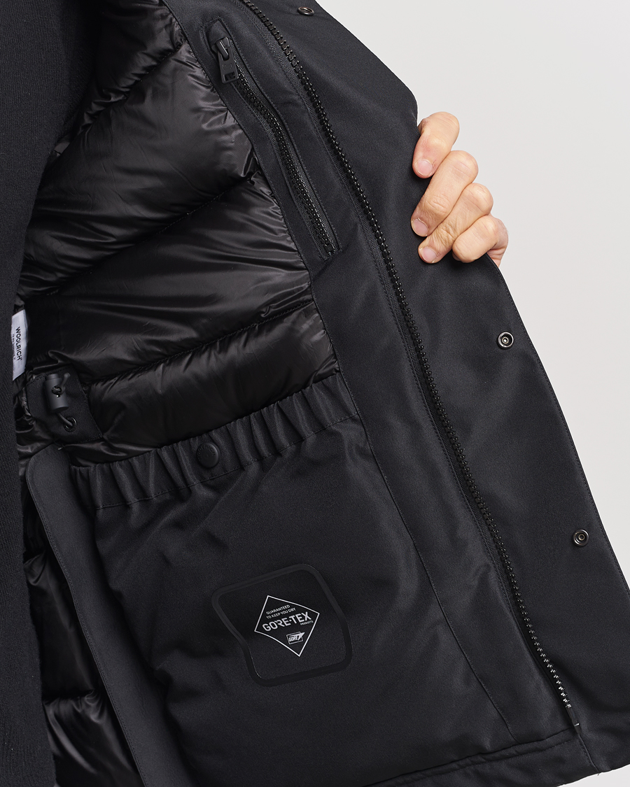 Woolrich Aleutian Supreme Gore-Tex Parka Off Black at CareOfCarl.com