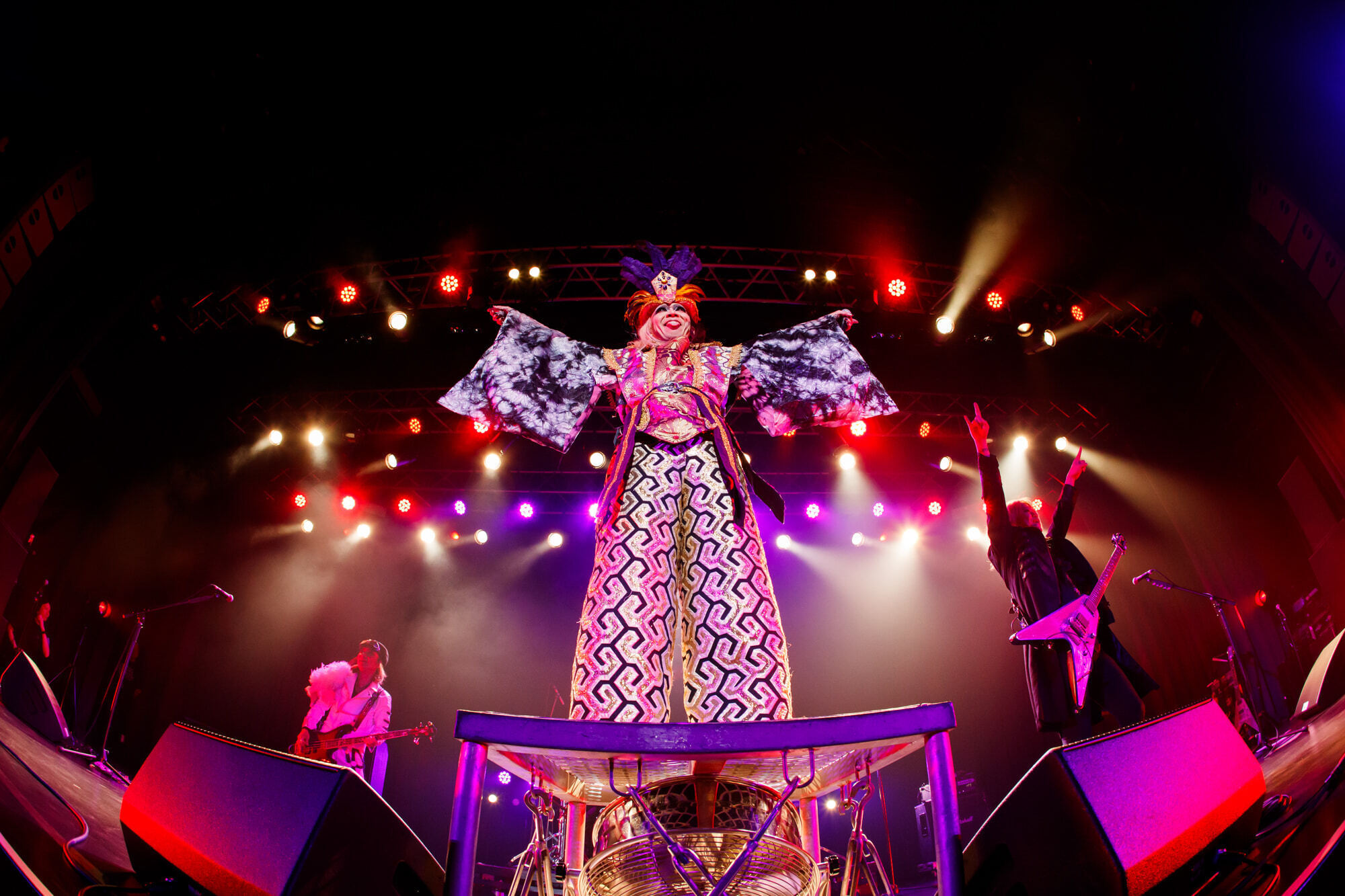 日本のハードロック/ヘヴィメタルバンドのレジェンドが大阪に集結した