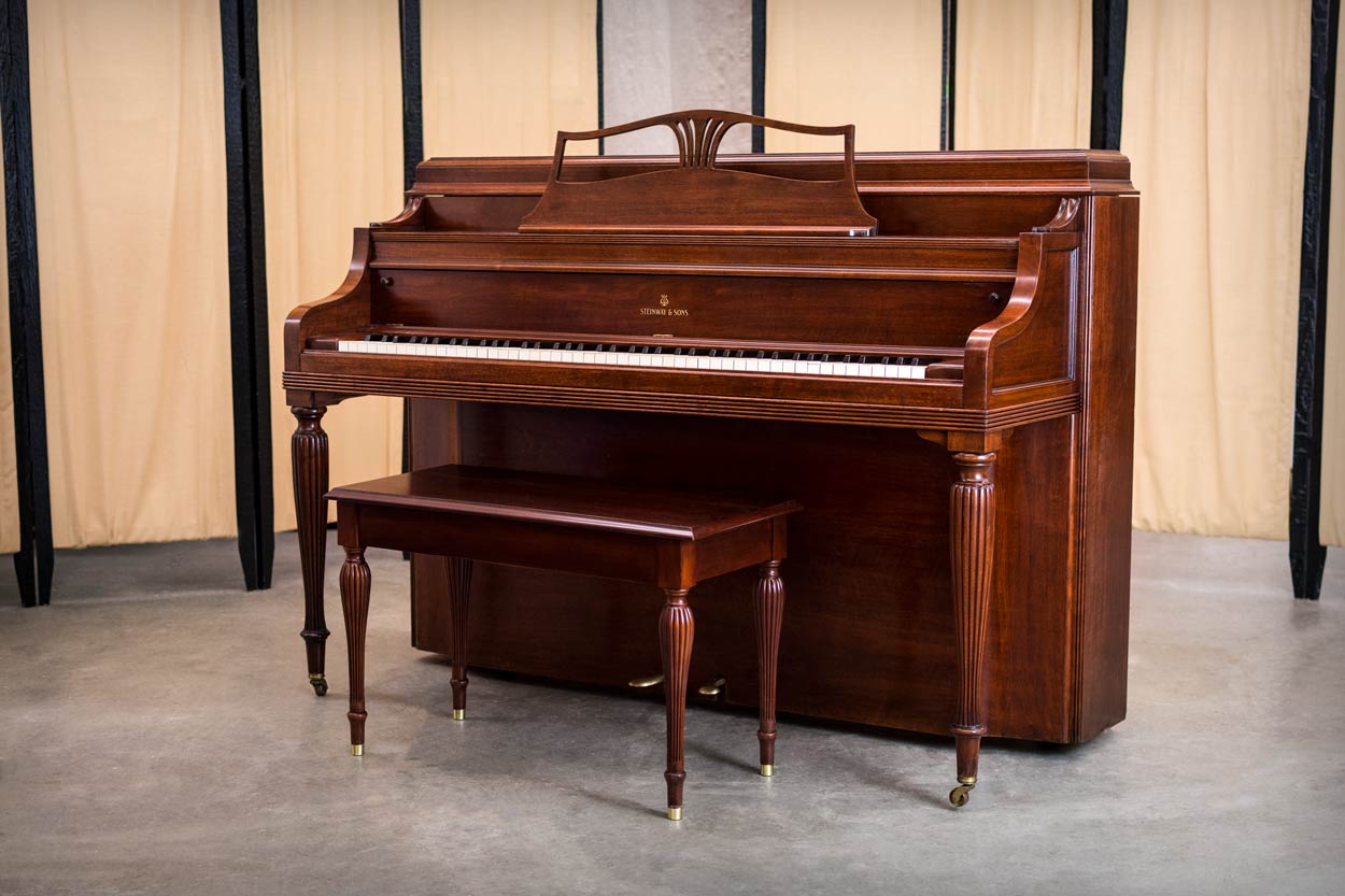 1947 Steinway Model 40 Upright Console Piano | Hepplewhite Case