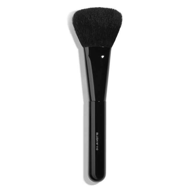 LES PINCEAUX DE CHANEL Blush brush n°110 | CHANEL