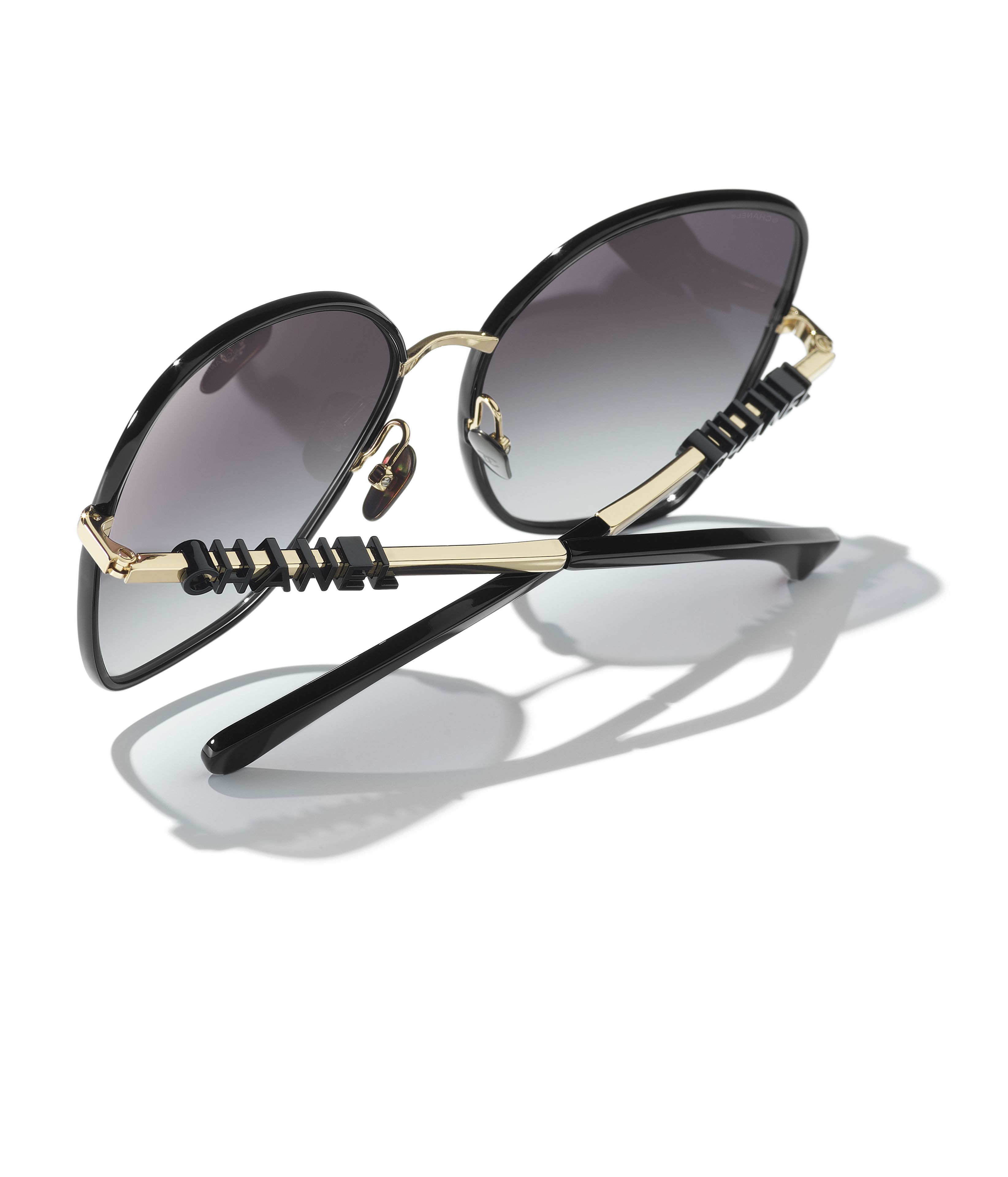 CHANEL サングラス: バタフライ シェイプ サングラス, メタル 4283