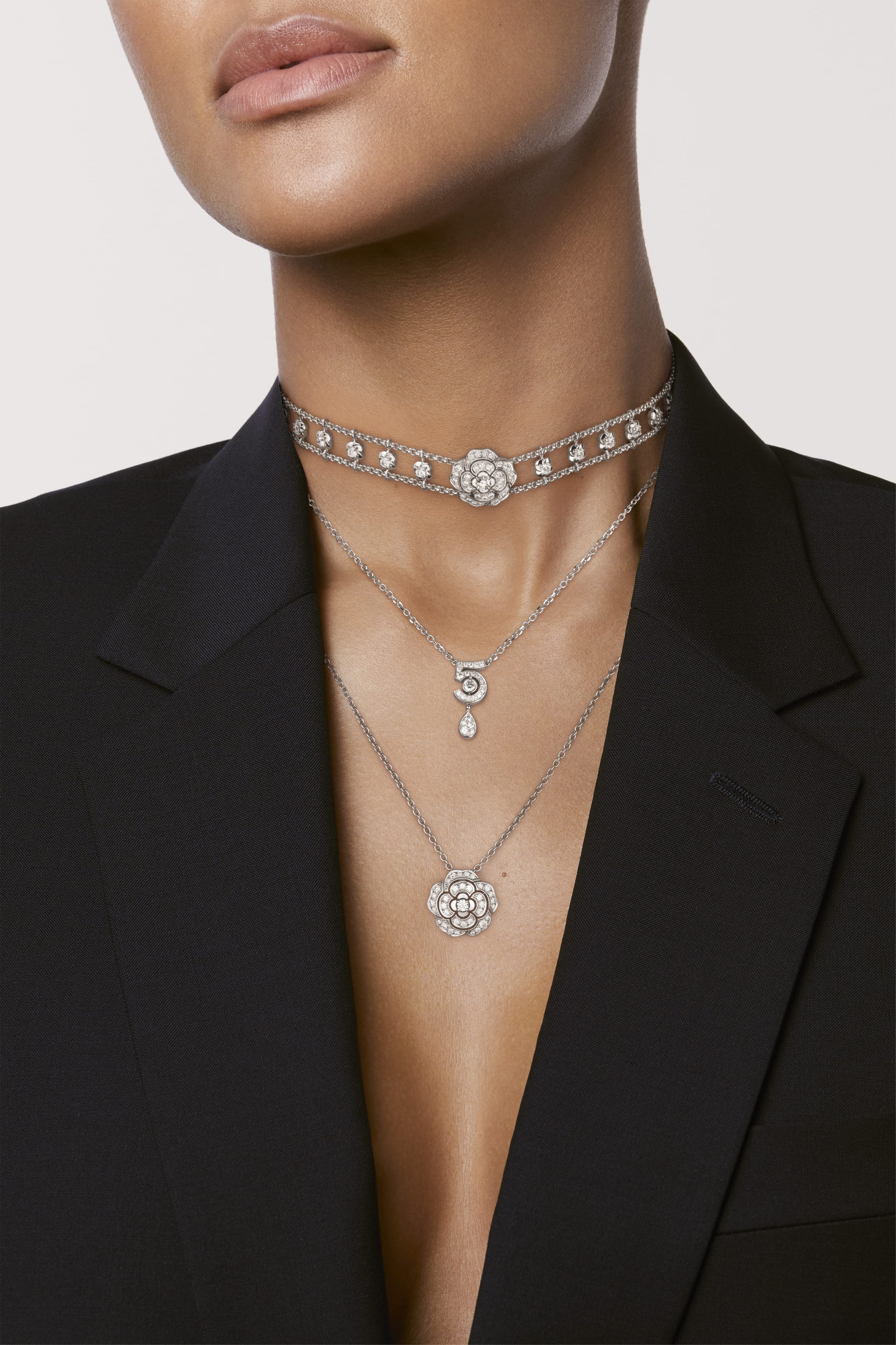 カメリア コレクション ネックレス ホワイトゴールド | CHANEL シャネル
