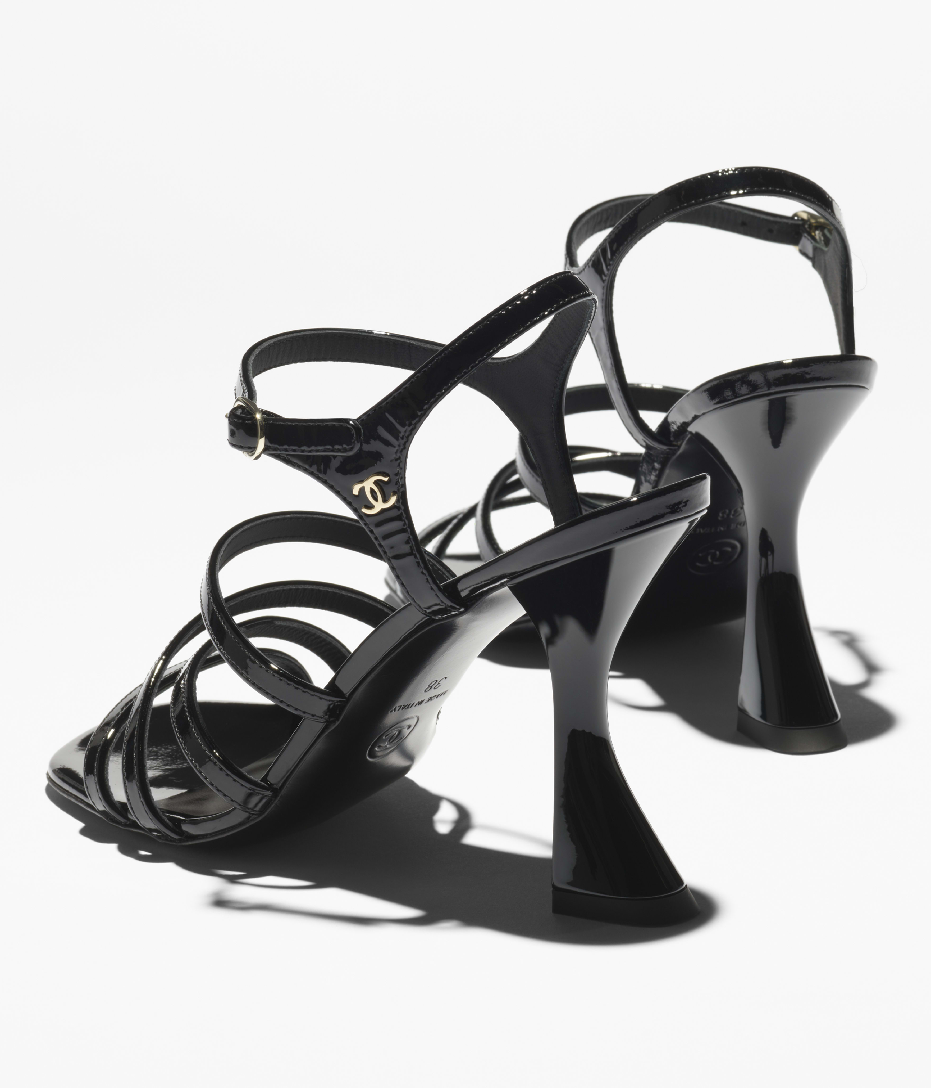 サンダル - パテント カーフスキン、ブラック — ファッション | CHANEL
