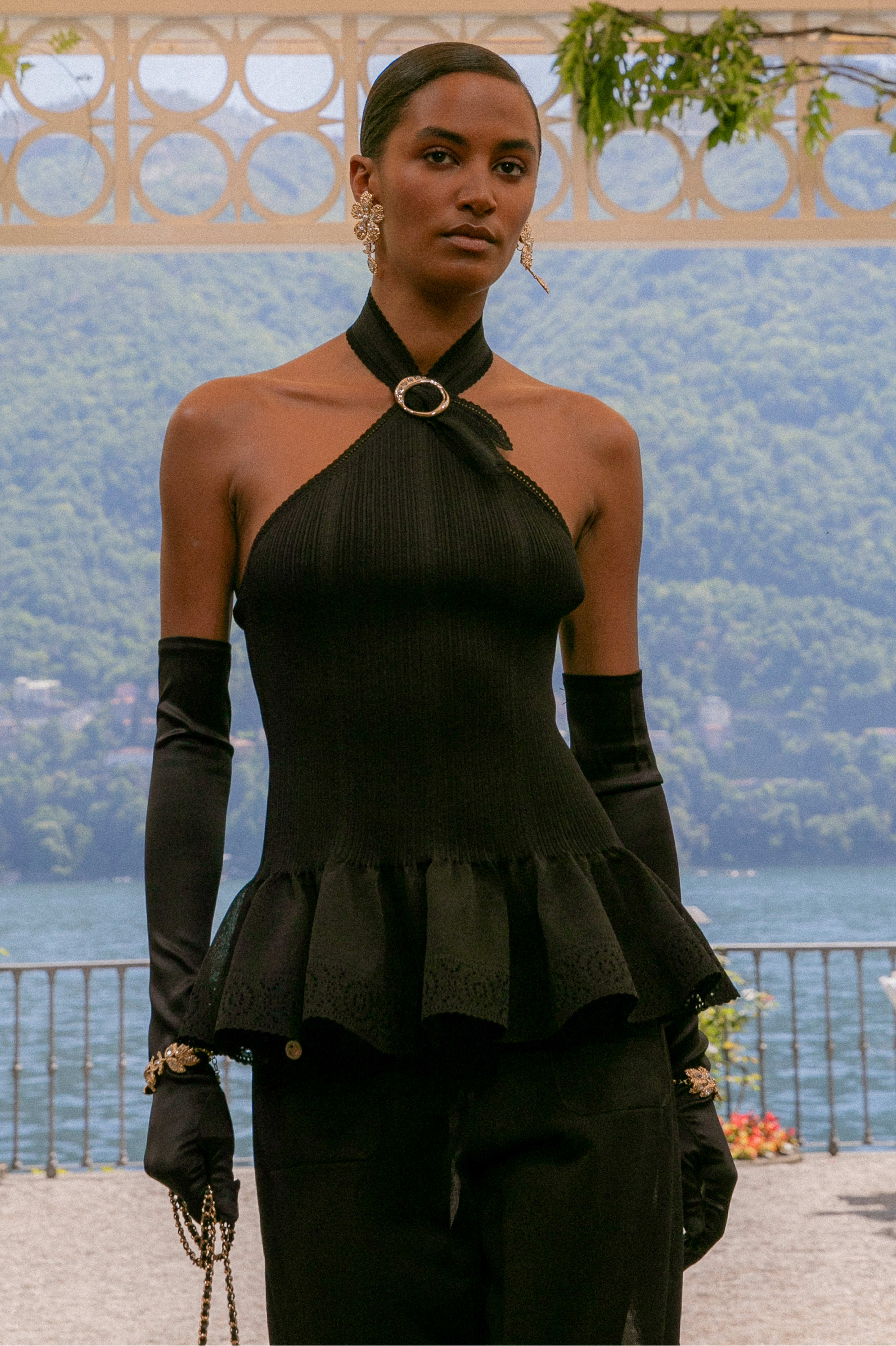 トップ - シルク、ブラック — ファッション | CHANEL シャネル