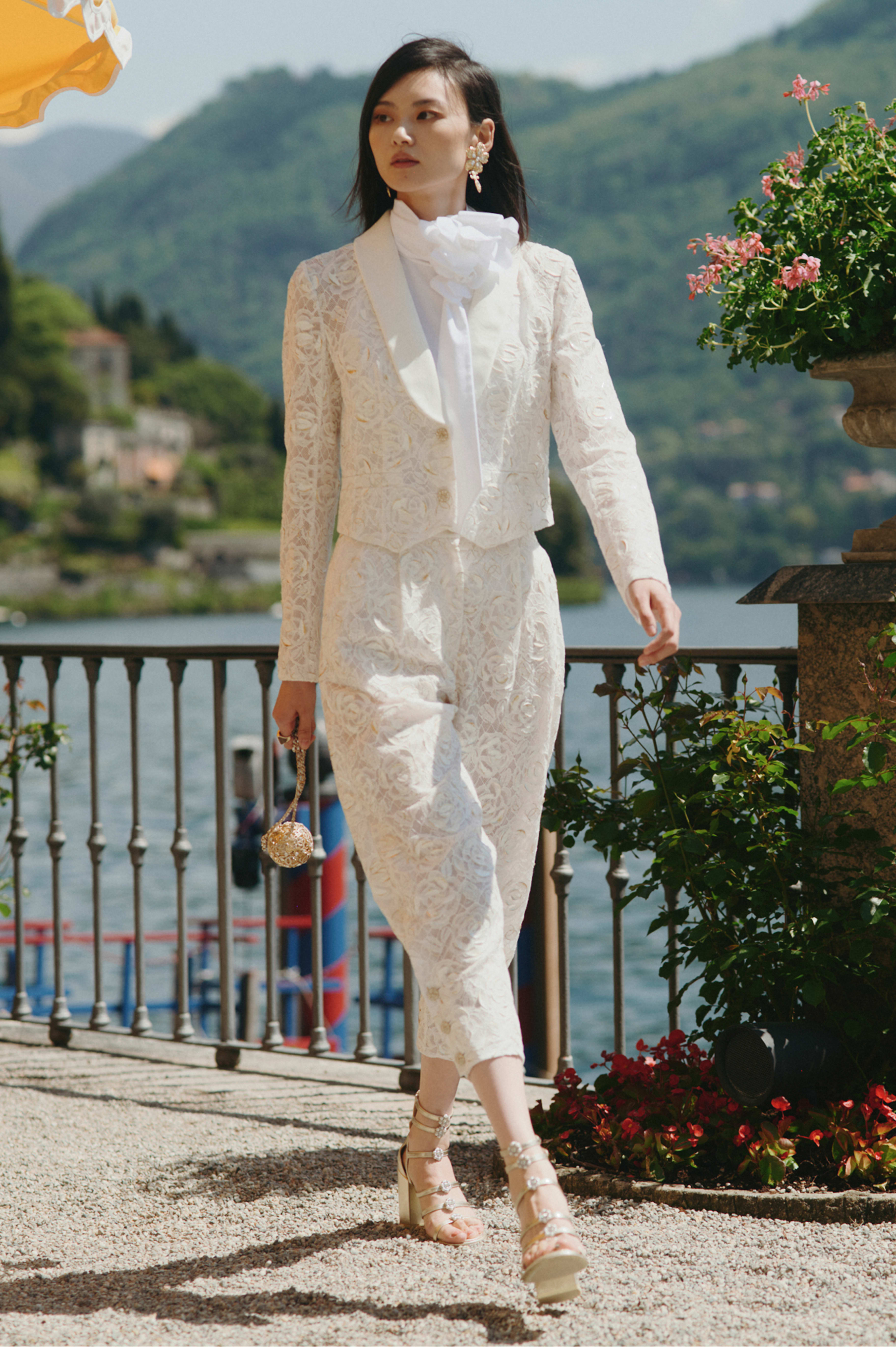 パンツ - コットン レース、ホワイト — ファッション | CHANEL シャネル