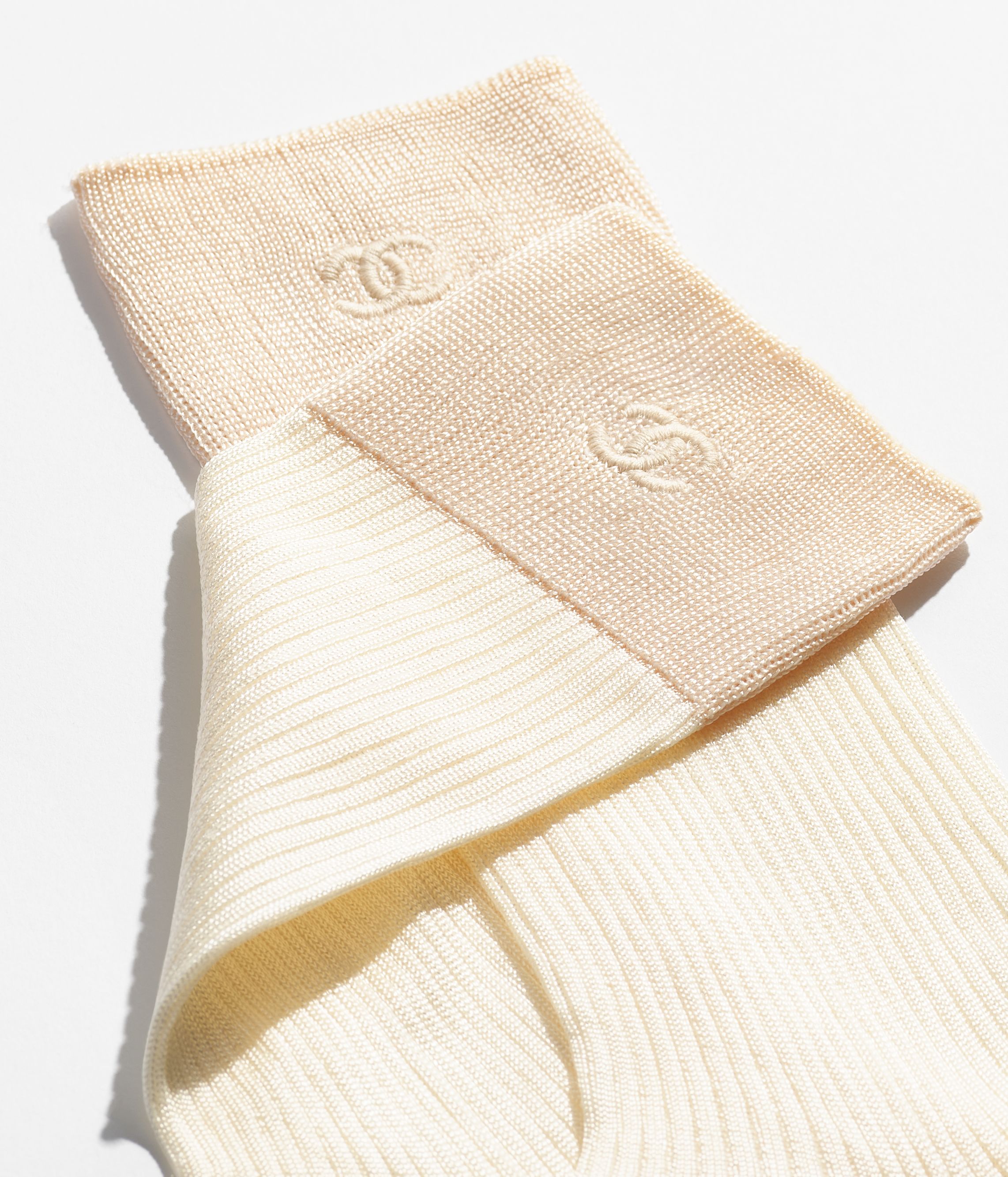 ソックス - ミックス ファイバー、エクリュ & ベージュ — ファッション