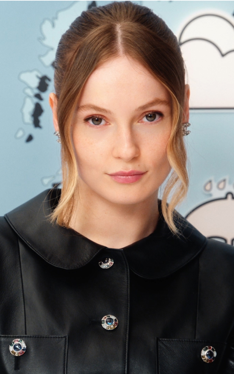 シャネル ビューティブック - CHANEL BEAUTY BOOK - 特集 | CHANEL