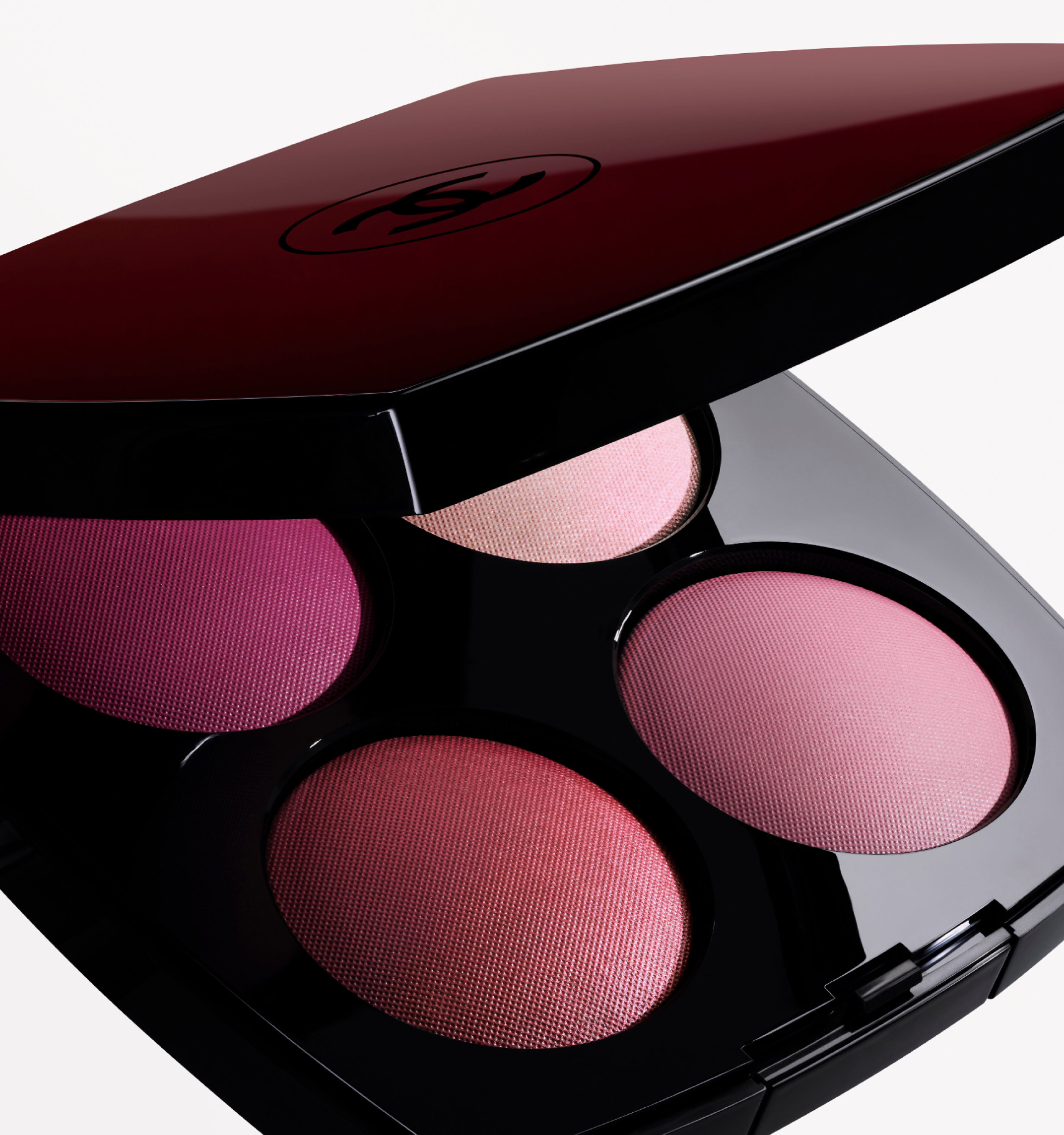 Blush - Makeup | CHANEL