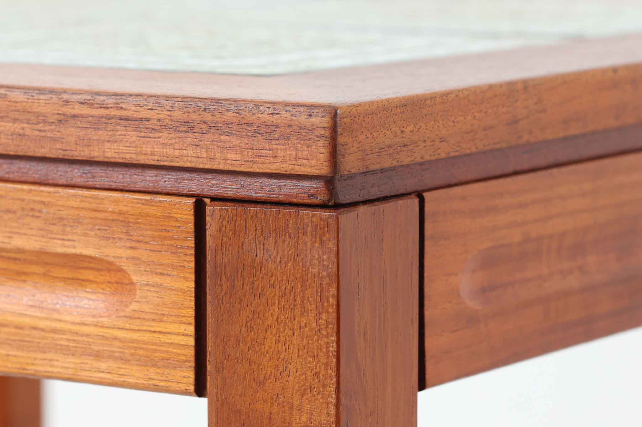 デンマーク製 タイルトップサイドテーブル チーク材 北欧家具