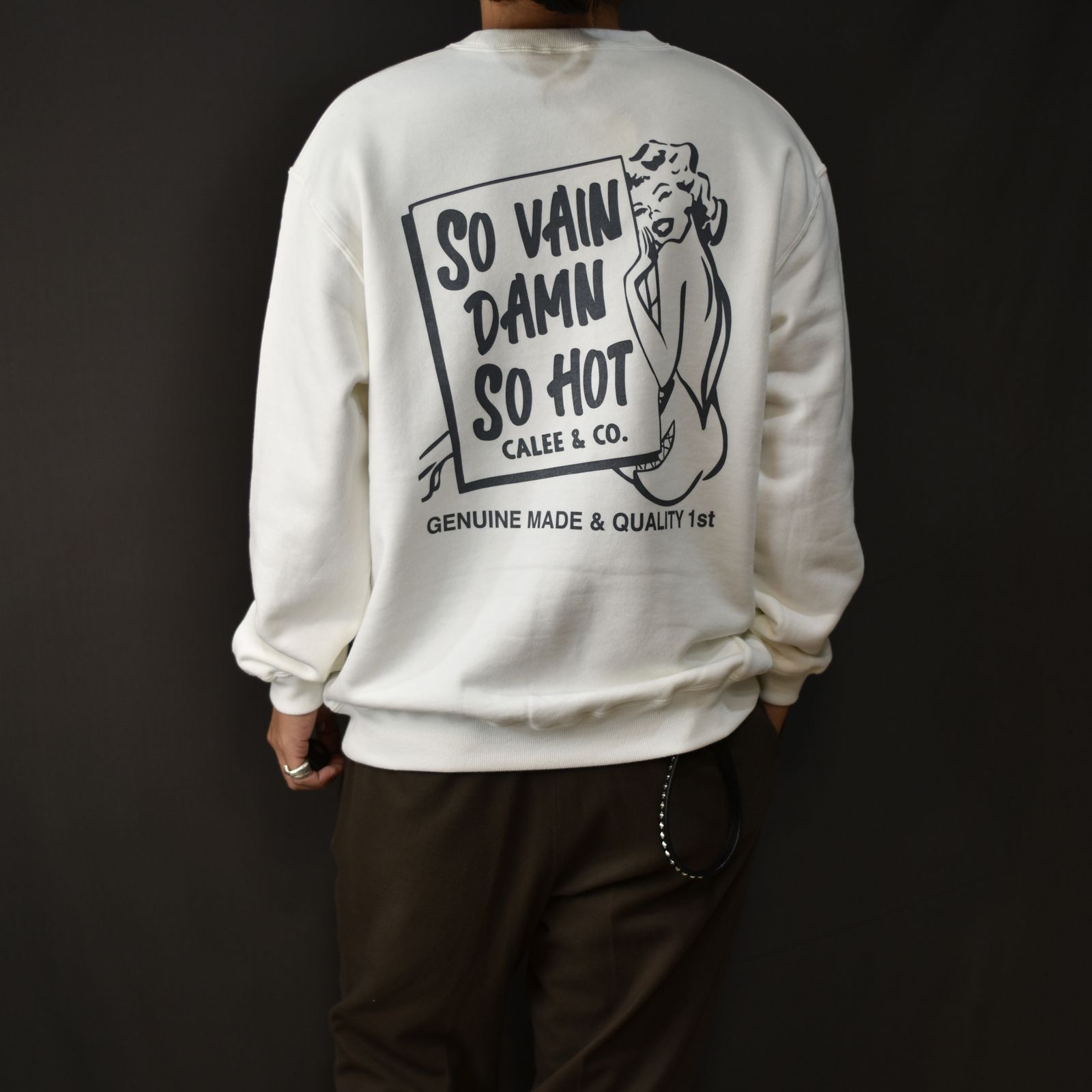CALEE - SYNDICATE RETRO GIRL CREW NECK SW (WHITE) / レトロ ガール