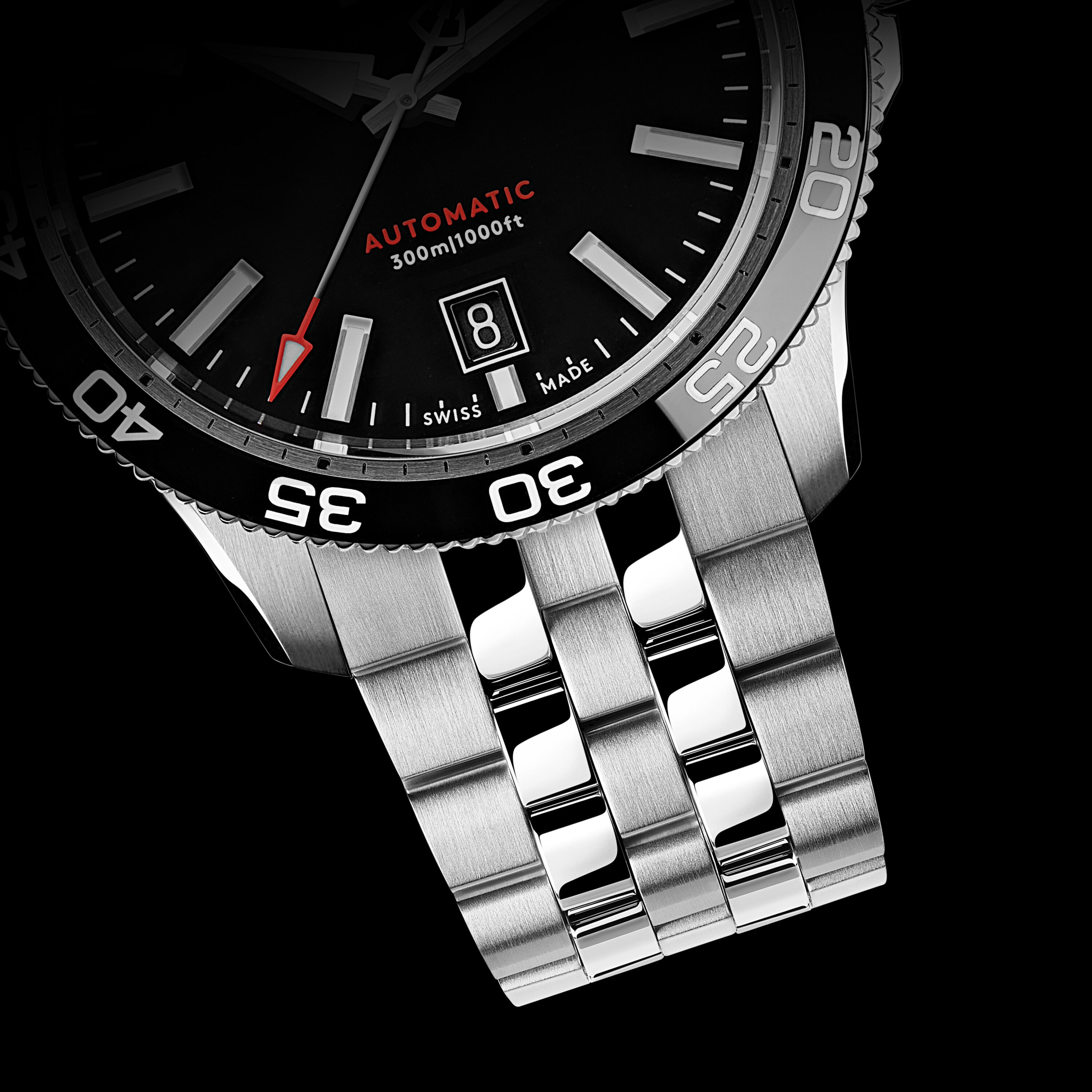 C60 Trident Pro 300 Consort Bracelet 40mm | Christopher Ward