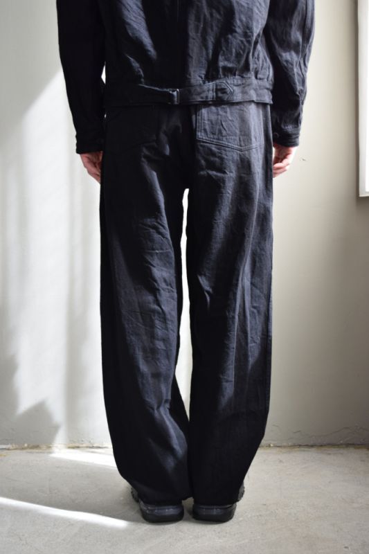 COMOLI (コモリ) デニム ベルテッド パンツ [BLACK]