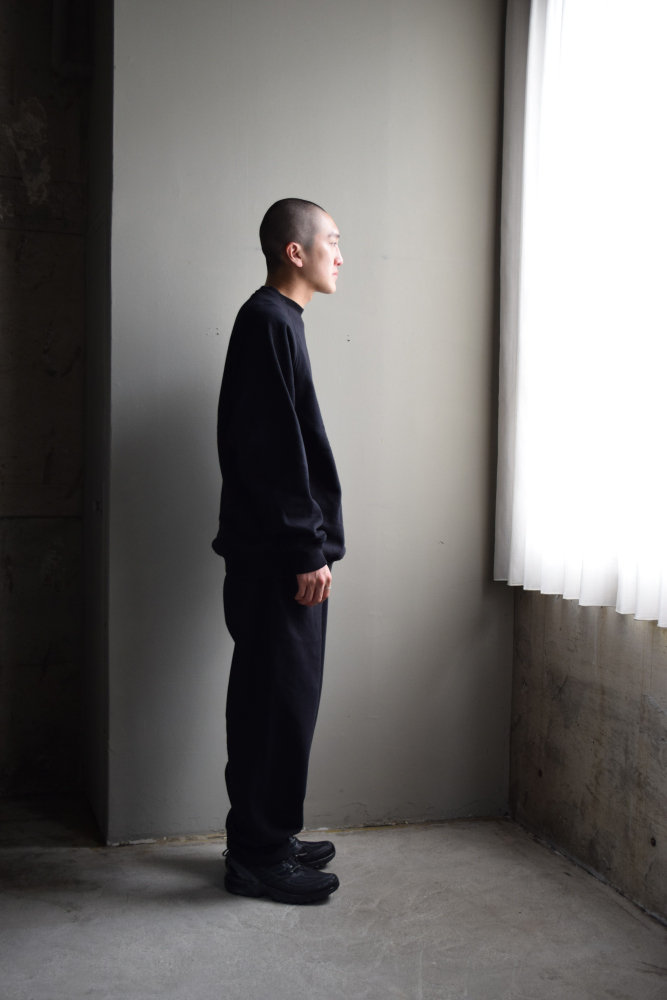 COMOLI (コモリ) コットン裏毛 クルーネック [BLACK]