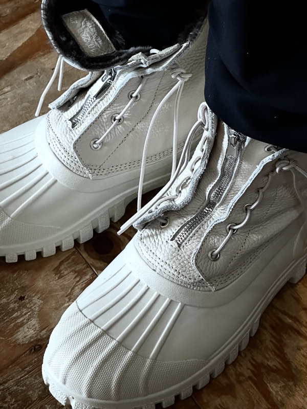 nonnative“WORKER ZIP DUCK BOOTS COW LEATHER WITH RUBBER SOLE