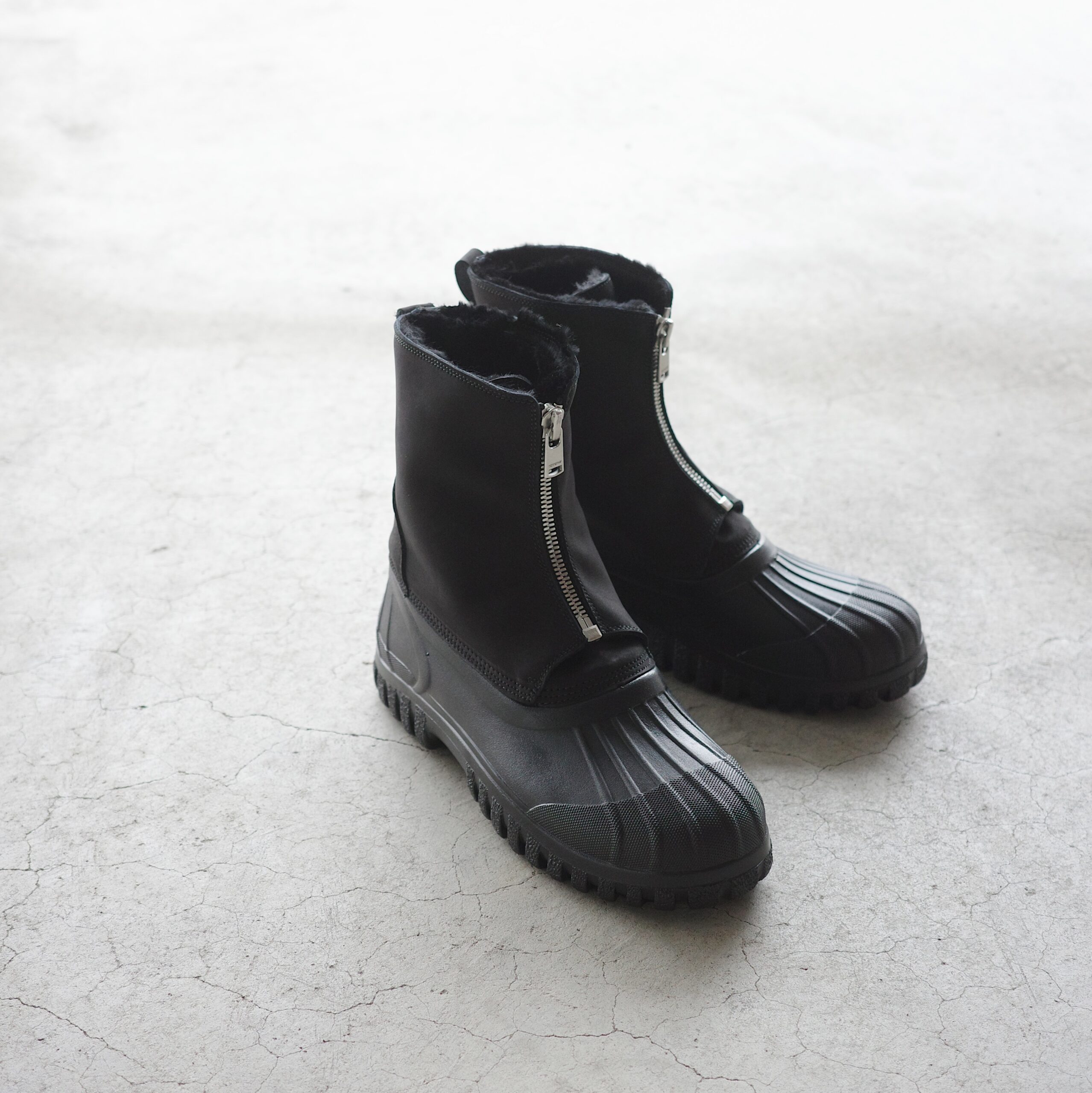 nonnative】WORKER ZIP MOUTON DUCK BOOTS COW LEATHER WITH RUBBER