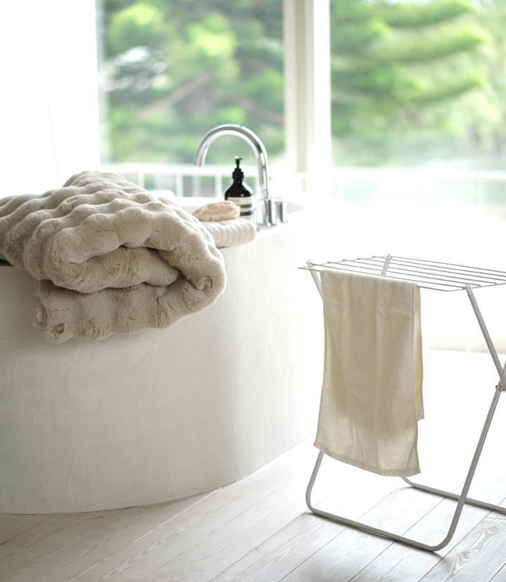 アウトレット】手洗いOK とろける肌触りのふんわりエコファーラグ (130