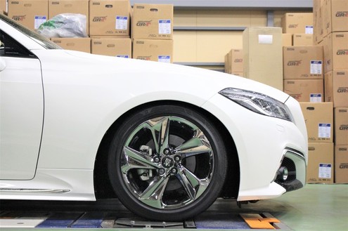 新型220系クラウン ブリッツ車高調でローダウン！ | 相模原店 | 店舗