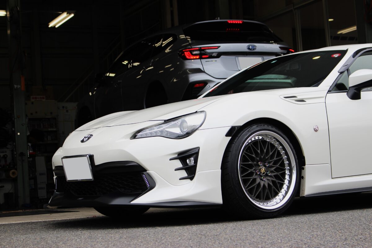 ZN6・86を9.5J・ツライチ仕様へ。WORK VS XVの18インチを装着しました