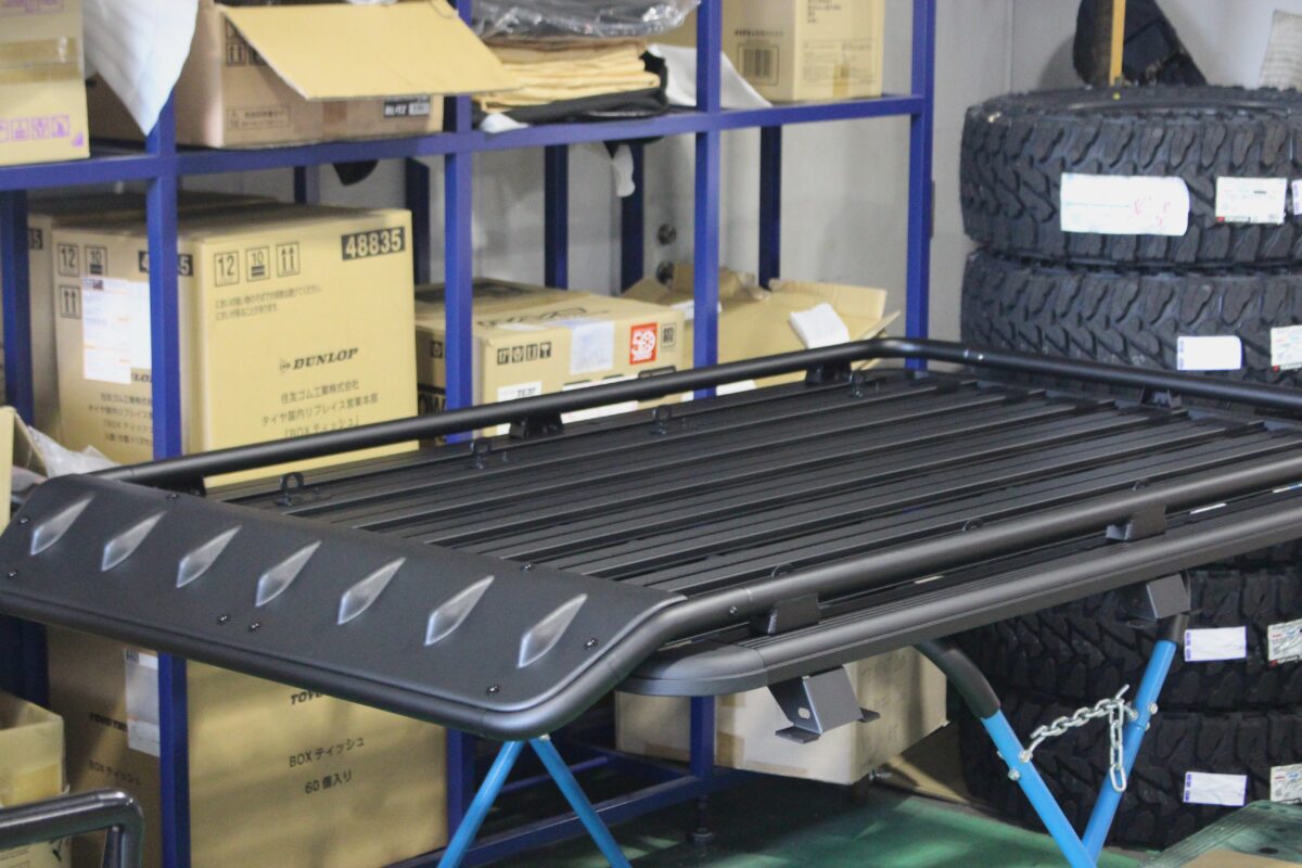 デリカD5】オートフラッグス大人気モデル！バスターズ2080HD改を装着