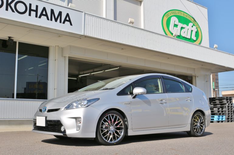 30後期プリウスをダウンサスでローダウン＆18インチで。 | 多治見店