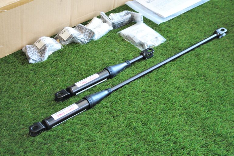 RAV4 ハイブリッドにTRDパフォーマンスダンパーセットを装着！ | URBAN