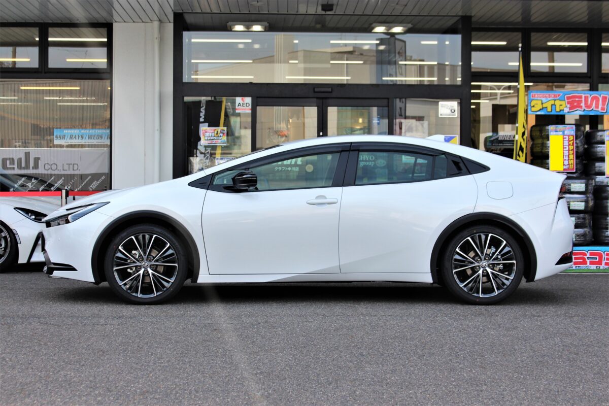 新型プリウス】ホイールマッチング！19インチ？20インチ？？リアル