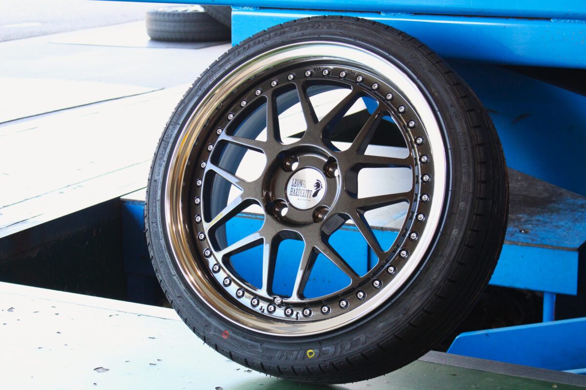 JF3 N-BOX に特注カラーのレオンハルト ゲミュート 16インチ！6Jを