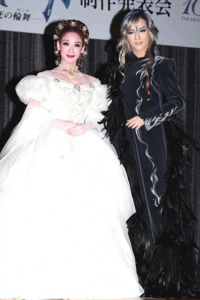 花組新トップスター明日海りお、『エリザベート』8代目トート役に