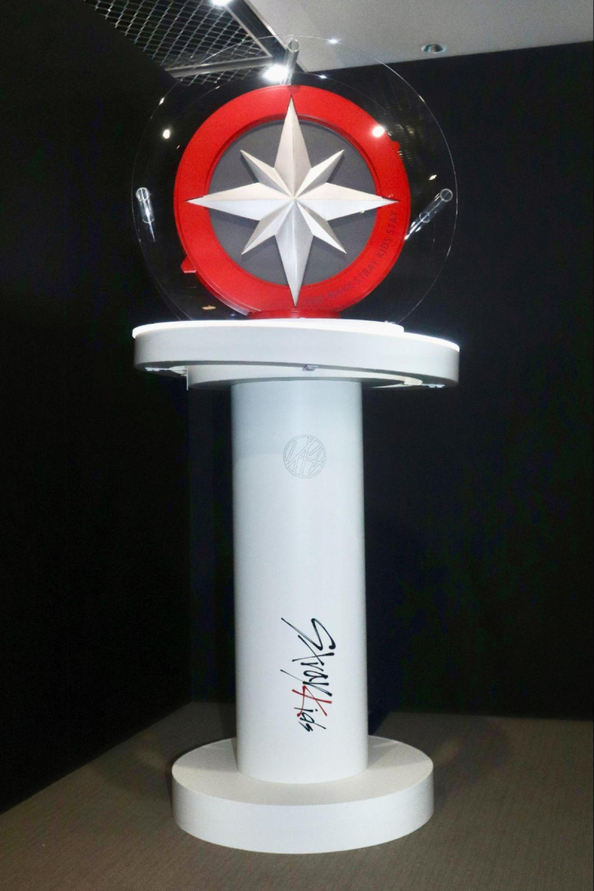 Stray Kids初の展覧会、福岡で1．3スタート！ 日本デビューから5年分の