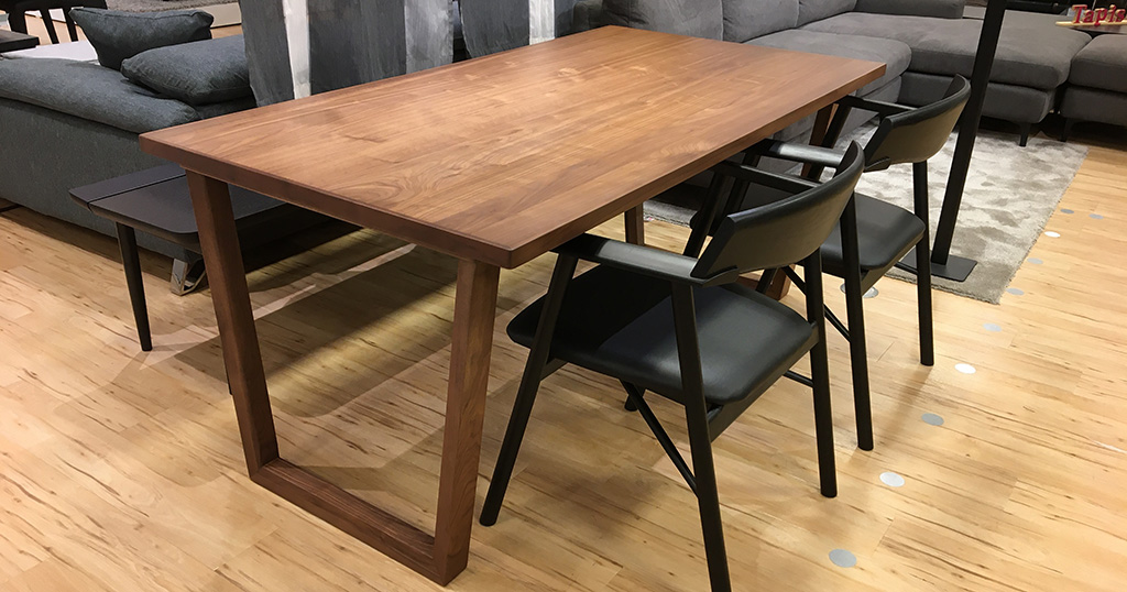 新着】新しいダイニングセットが展示に加わりました!! - ソファー