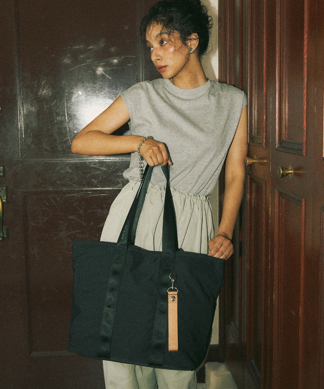 TRIP.INN】2WAY 目隠しポケット付ビッグトートバッグ Life Style by