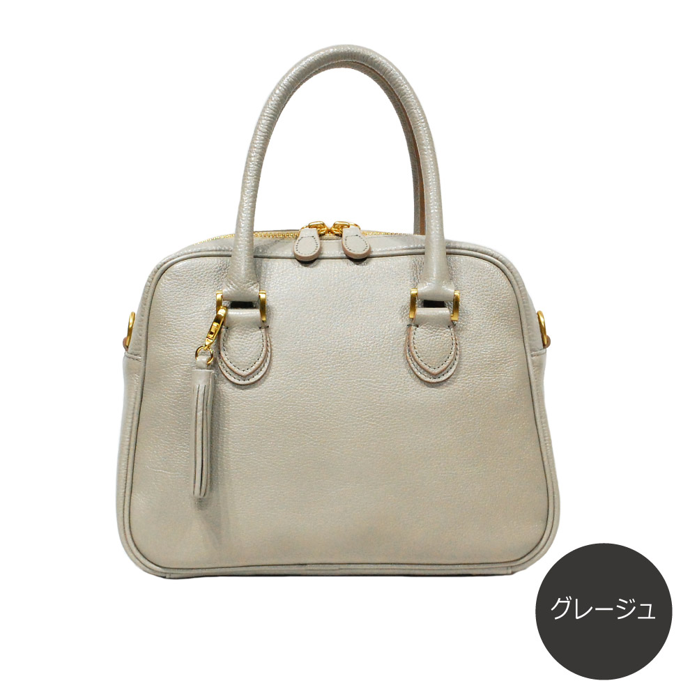 小さなサイズ感がカワイイ オリーブレザーのミニボストン