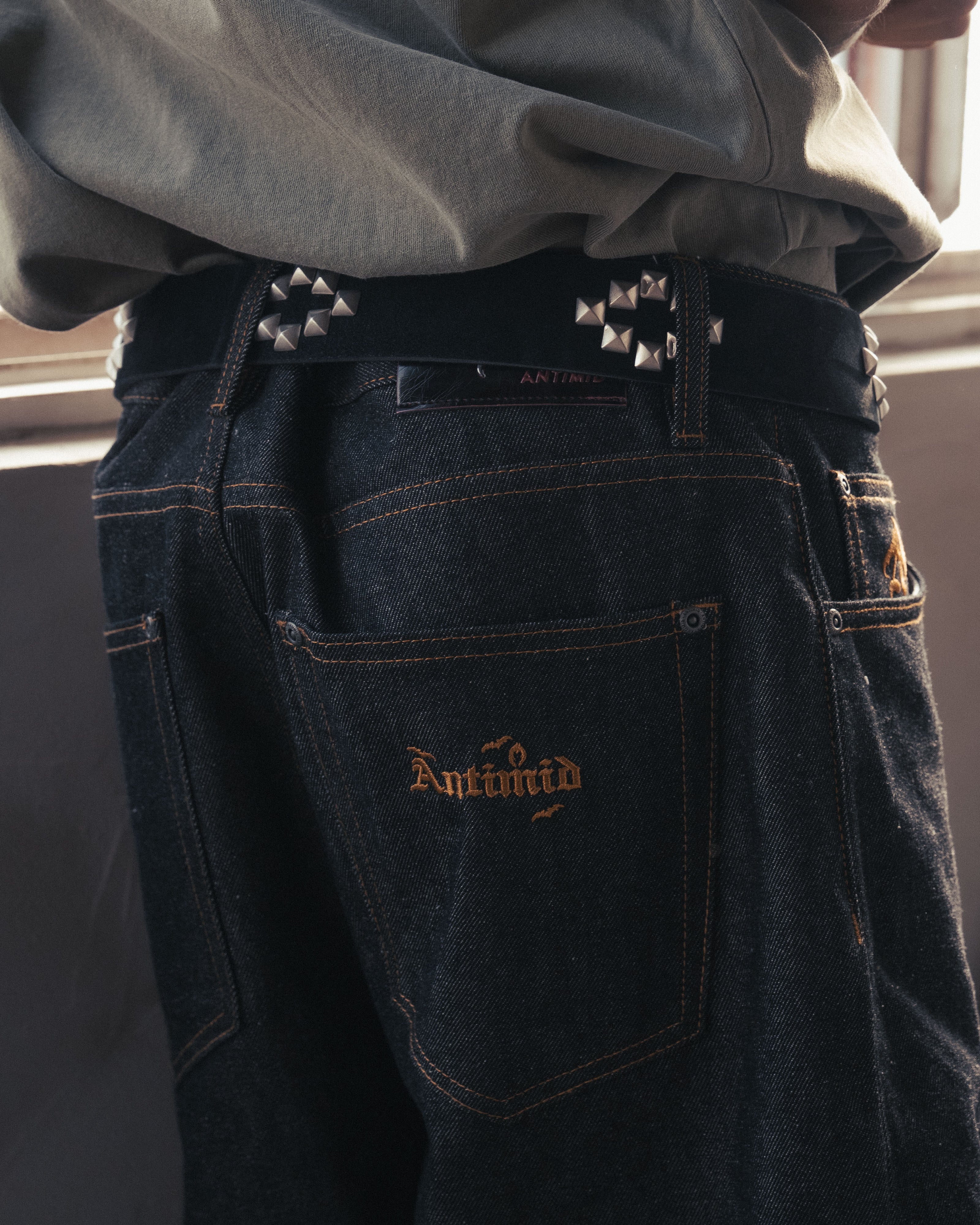 ANTIMID STUDS BELT