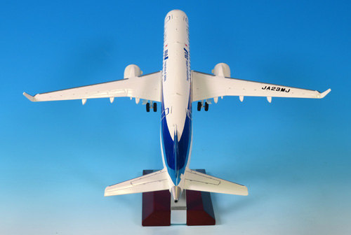 MR19010 1:100 MRJ90 JA23MJ ファンボローエアショー飛行展示機 完成品
