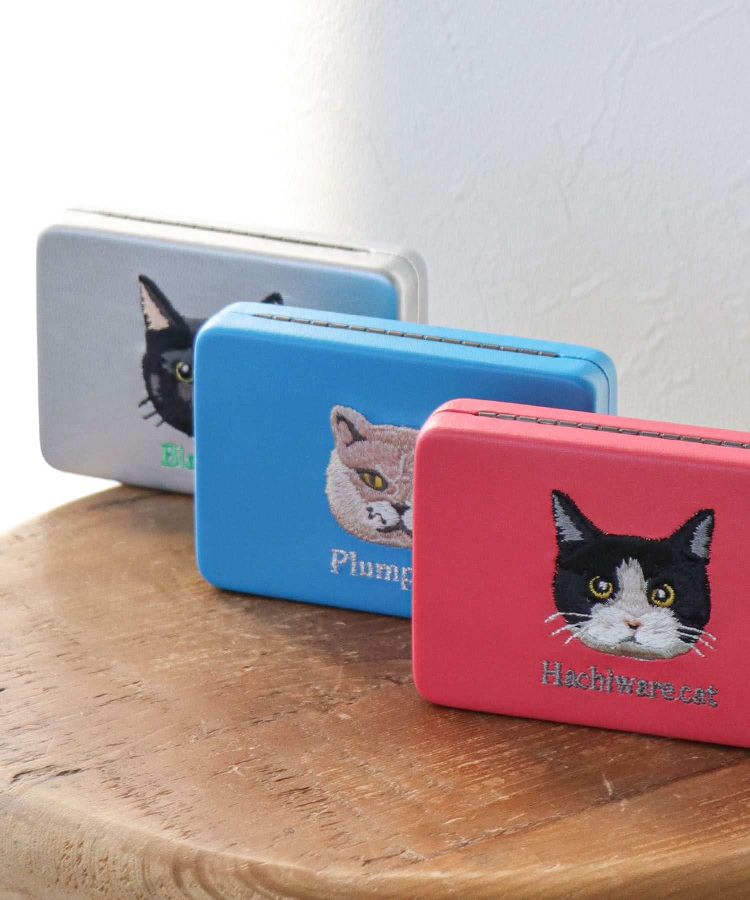 JOli JOli】キャリング刺繍コンパクトミラーケース (別注) | AND ON