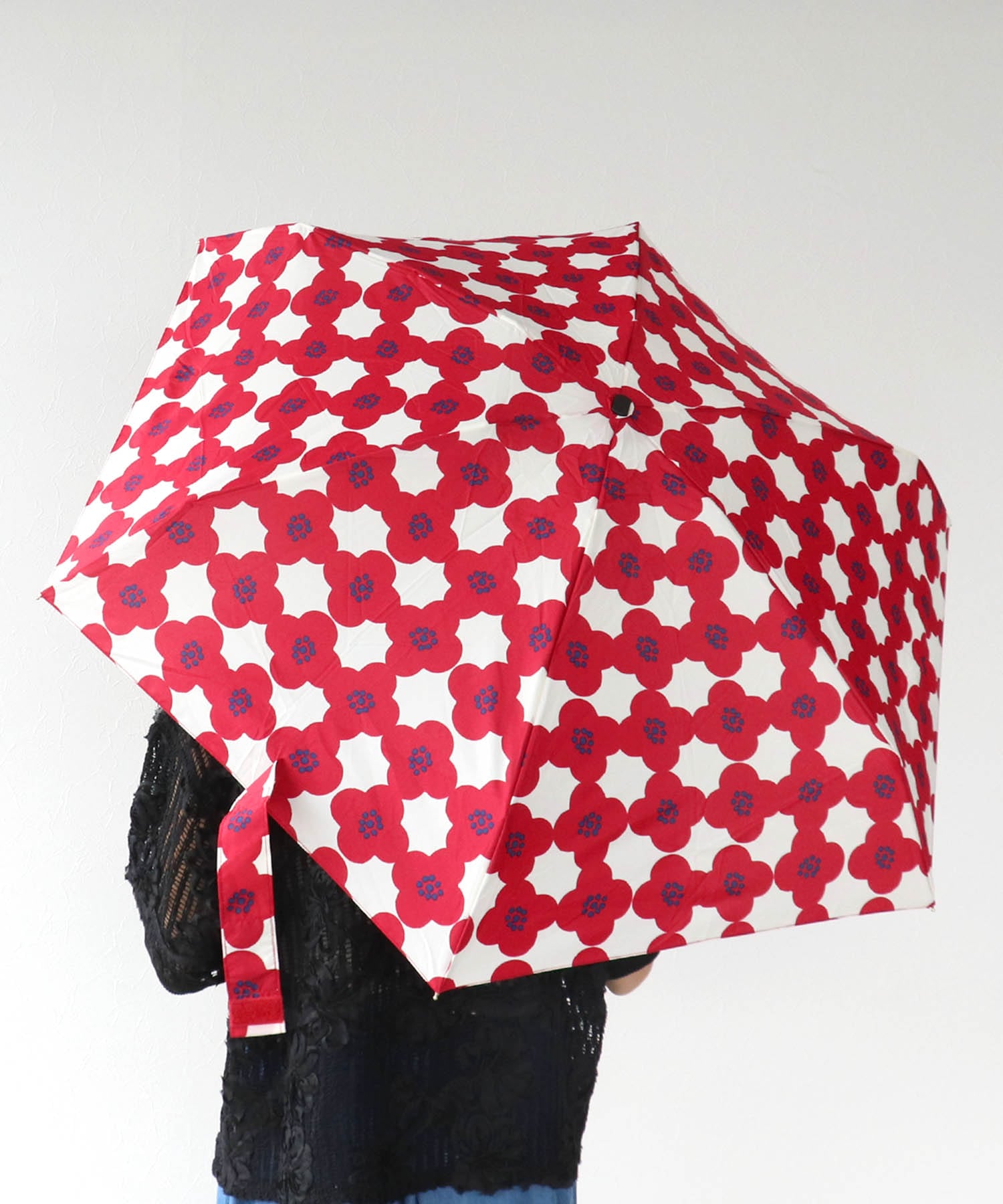 Wpc.】≪晴雨兼用/遮光≫camelliaフラワー柄mini折傘 | AND ON JIONE