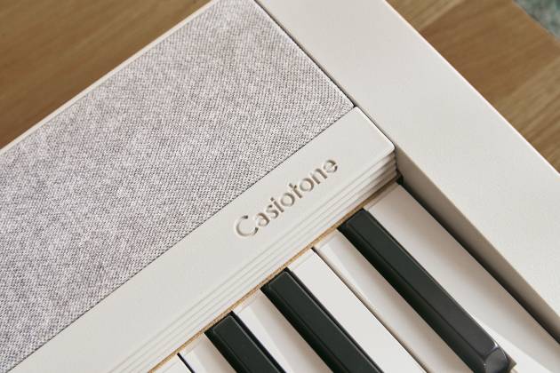 Casio CT-S1-76WE 76 Note Keyboard - White - Canada's Favourite