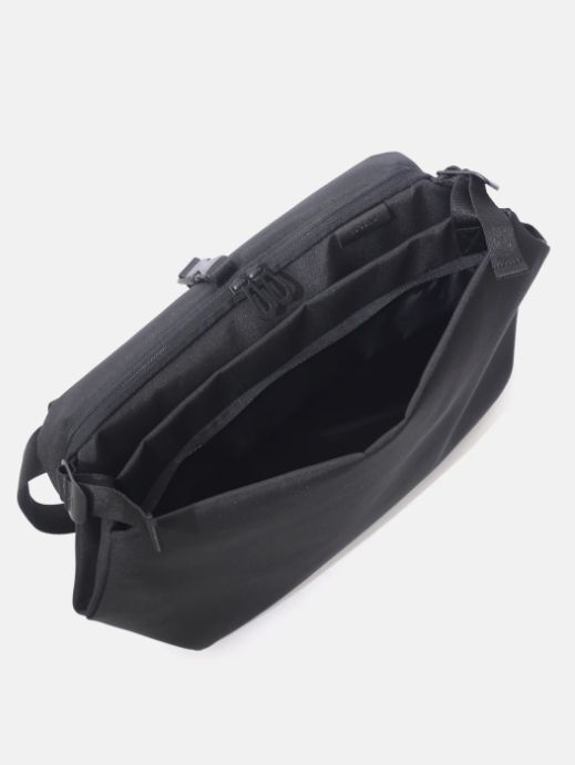 cote&ciel - RISS - ECO YARN Black - メッセンジャー / ボディバッグ